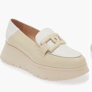 Women's Cream & White Loafers